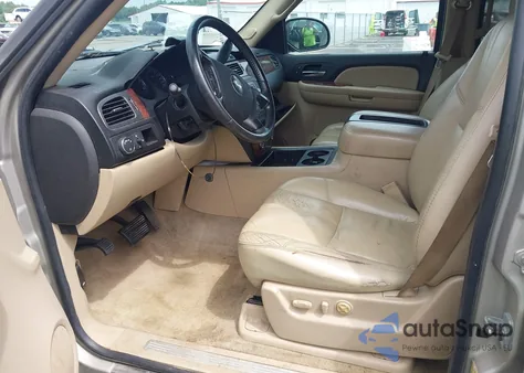 2007 Chevrolet Suburban 1500 Lt z USA, uszkodzony, nr VIN 1GNFC16047R237148